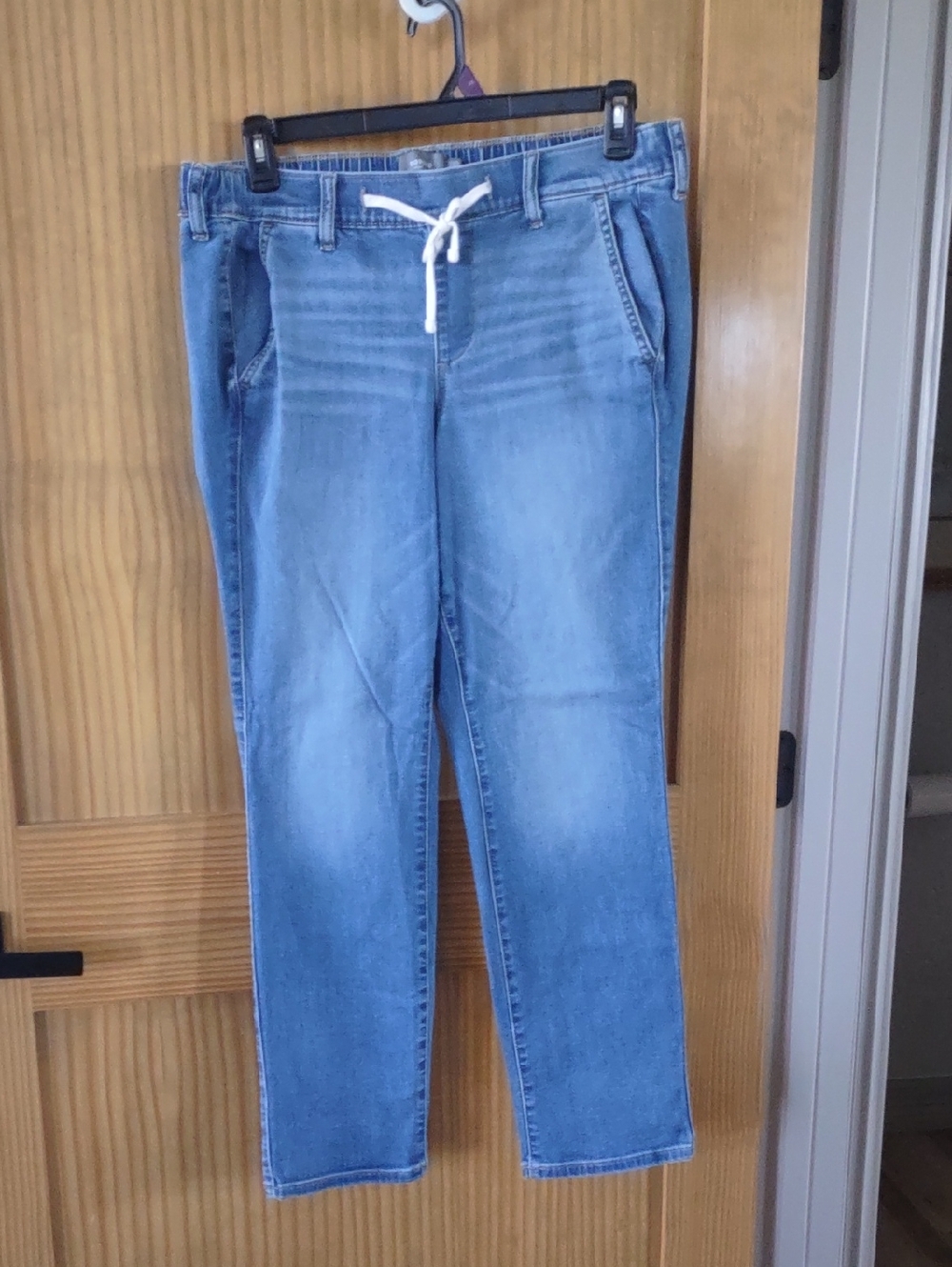 size 0 Torrid Light Blue Wash Jeans with Drawstring